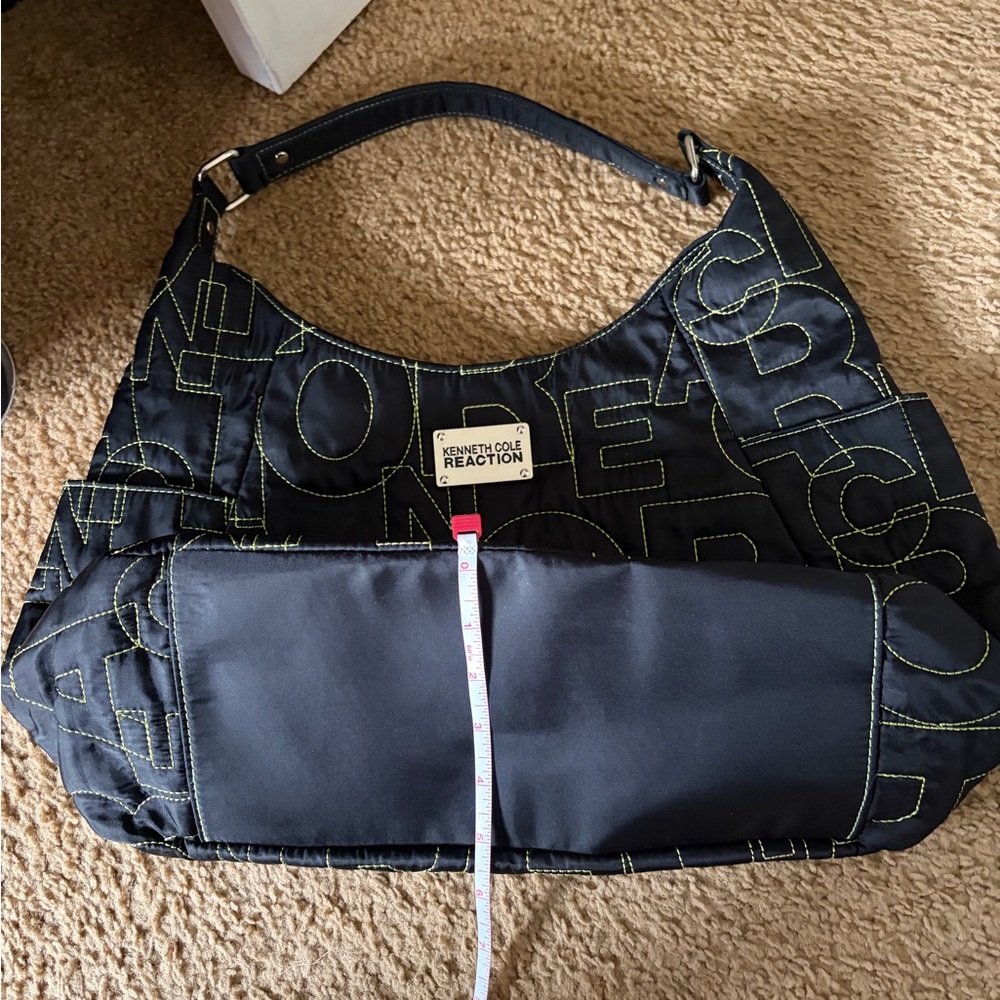 Kenneth Cole Reaction Black Hobo Bag in Awesome Condition! - Picture 6 of 11